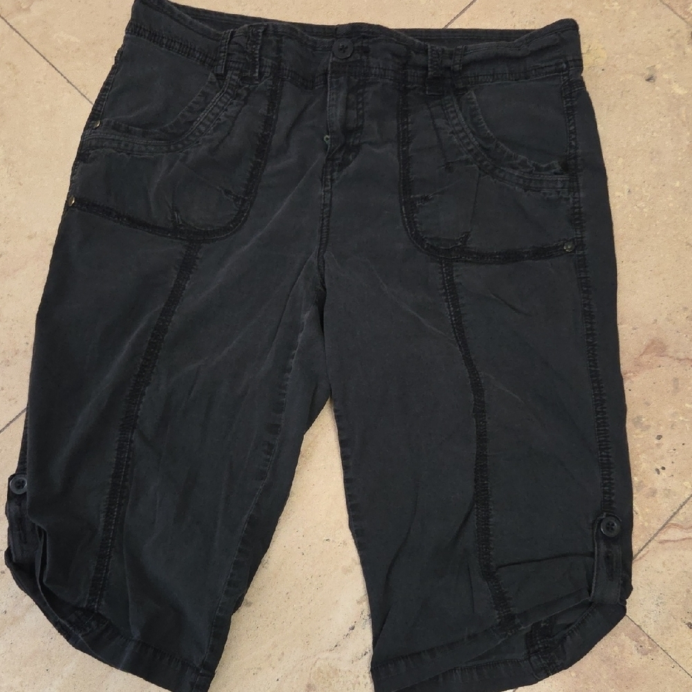 Marrakech Women's Black Capris Sz 10 [1892]